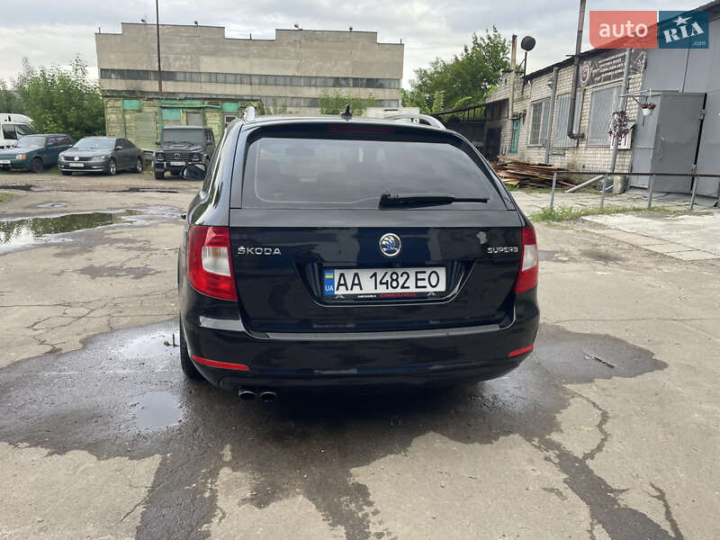 Універсал Skoda Superb 2010 в Києві