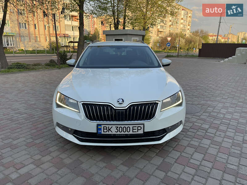 Универсал Skoda Superb 2016 в Ровно фото 15 Универсал Skoda Superb 2016 в Ровно