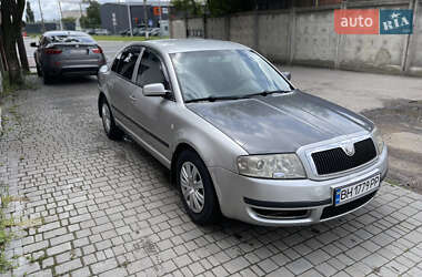 Лифтбек Skoda Superb 2005 в 