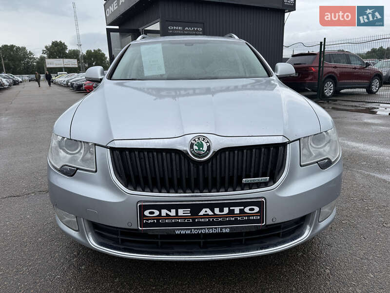 Універсал Skoda Superb 2011 в Києві