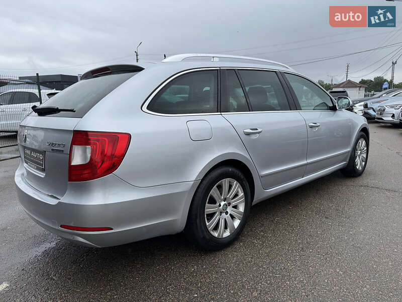 Універсал Skoda Superb 2011 в Києві