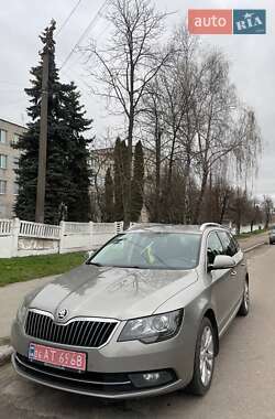 Універсал Skoda Superb 2015 в Житомирі