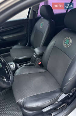 Лифтбек Skoda Superb 2003 в 