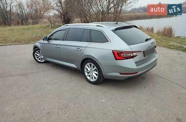 Універсал Skoda Superb 2016 в 