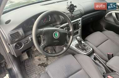 Лифтбек Skoda Superb 2002 в 