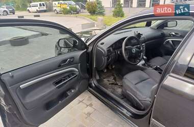 Лифтбек Skoda Superb 2002 в 