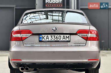 Лифтбек Skoda Superb 2014 в 