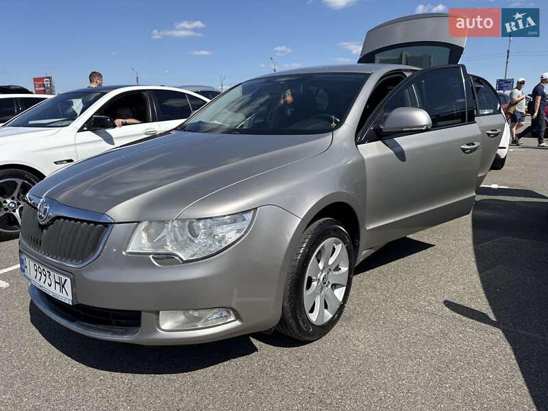 Ліфтбек Skoda Superb 2010 в Броварах