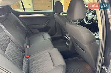 Лифтбек Skoda Superb 2019 в 