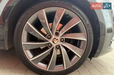 Універсал Skoda Superb 2017 в 