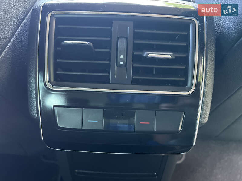 Универсал Skoda Superb 2017 в Киеве фото 12 Универсал Skoda Superb 2017 в Киеве