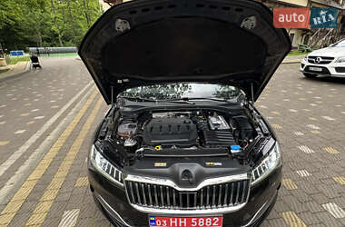 Ліфтбек Skoda Superb 2021 в 