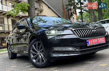 Ліфтбек Skoda Superb 2021 в 
