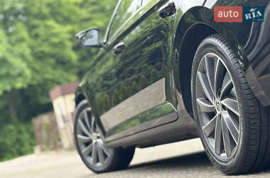 Ліфтбек Skoda Superb 2021 в 