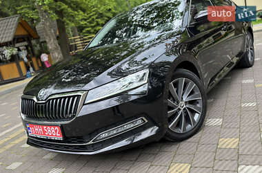 Ліфтбек Skoda Superb 2021 в 