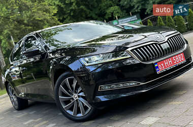 Ліфтбек Skoda Superb 2021 в 