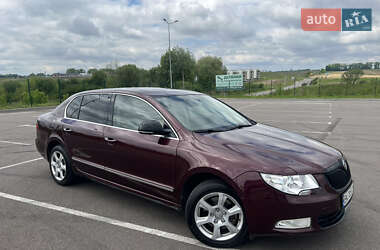 Ліфтбек Skoda Superb 2010 в 