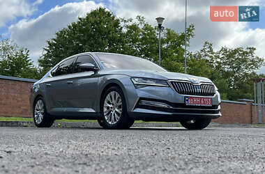 Лифтбек Skoda Superb 2021 в 