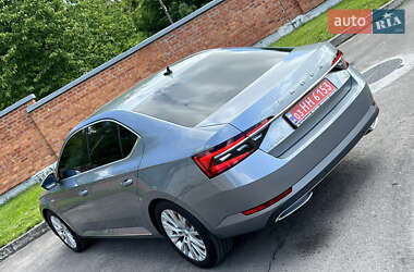 Лифтбек Skoda Superb 2021 в 