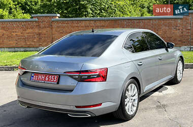 Лифтбек Skoda Superb 2021 в 