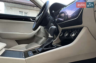 Лифтбек Skoda Superb 2021 в 