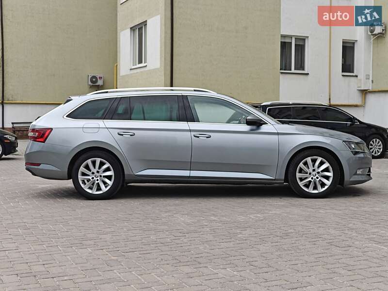 Універсал Skoda Superb 2018 в Луцьку