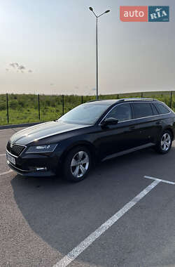 Універсал Skoda Superb 2018 в Рівному