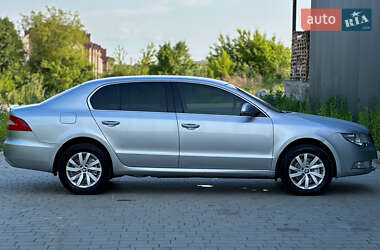 Лифтбек Skoda Superb 2013 в 