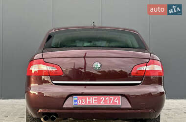 Лифтбек Skoda Superb 2009 в 