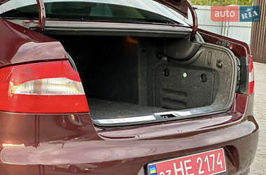 Лифтбек Skoda Superb 2009 в 