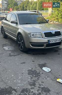 Ліфтбек Skoda Superb 2006 в 