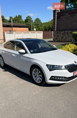 Ліфтбек Skoda Superb 2022 в Рівному