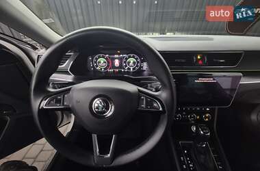 Универсал Skoda Superb 2019 в Староконстантинове