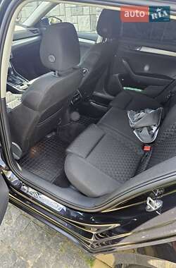 Универсал Skoda Superb 2018 в 