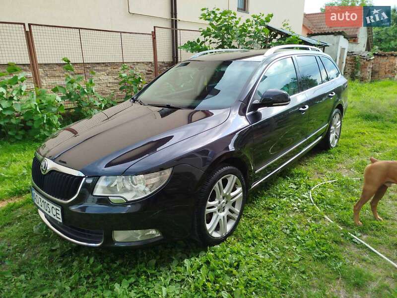 Універсал Skoda Superb 2011 в 