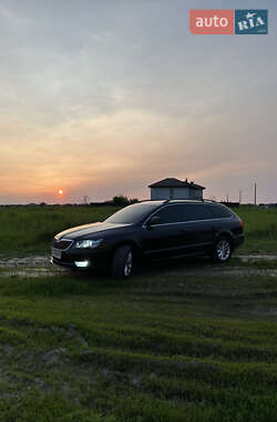 Универсал Skoda Superb 2013 в 