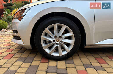 Универсал Skoda Superb 2020 в 