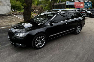 Универсал Skoda Superb 2013 в 