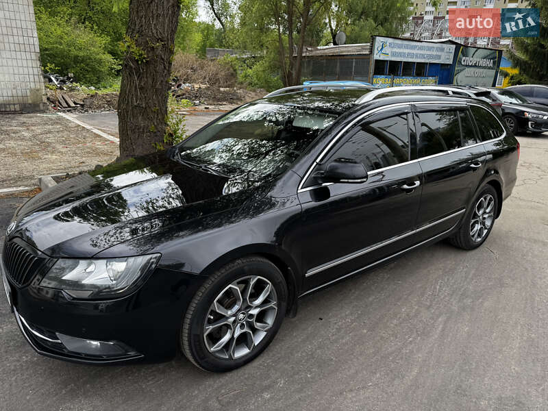 Универсал Skoda Superb 2013 в 