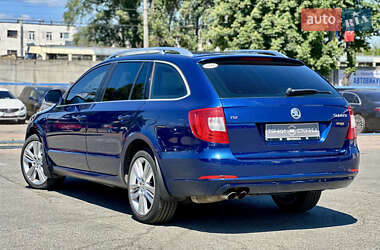 Універсал Skoda Superb 2013 в 