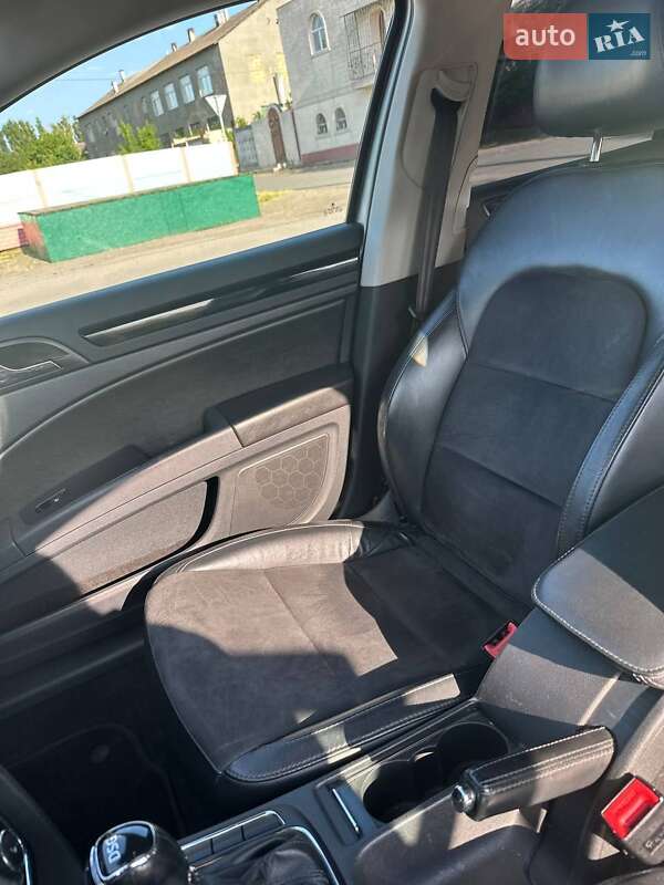 Лифтбек Skoda Superb 2013 в Доброславе