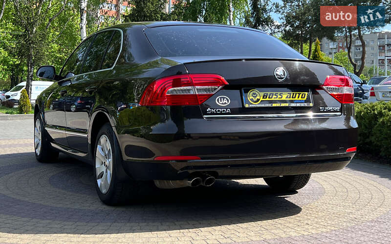 Лифтбек Skoda Superb 2014 в Львове