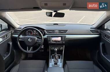Ліфтбек Skoda Superb 2016 в 