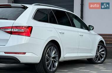 Универсал Skoda Superb 2019 в 