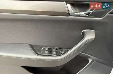 Универсал Skoda Superb 2019 в 