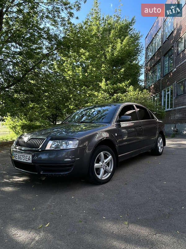 Лифтбек Skoda Superb 2006 в Кривом Роге