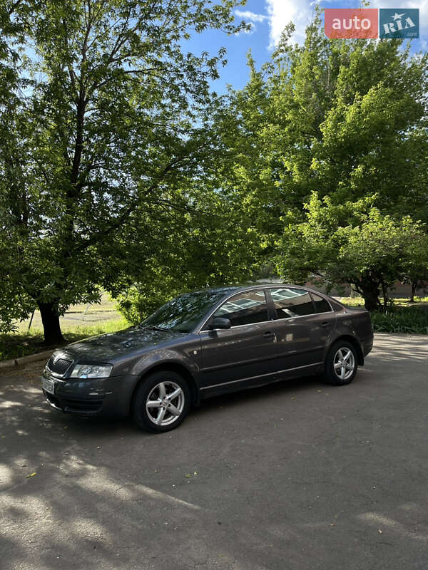 Лифтбек Skoda Superb 2006 в Кривом Роге