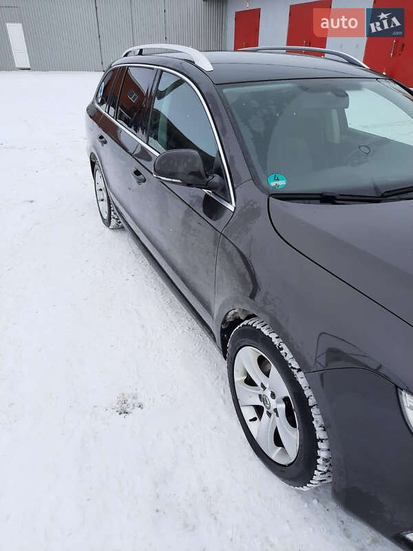 Універсал Skoda Superb 2011 в Києві