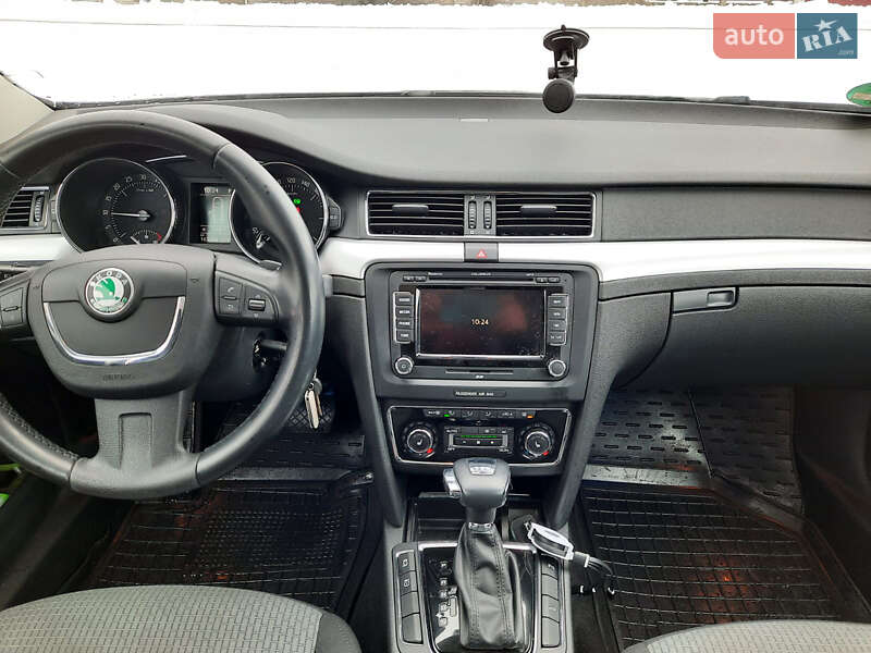 Універсал Skoda Superb 2011 в Києві