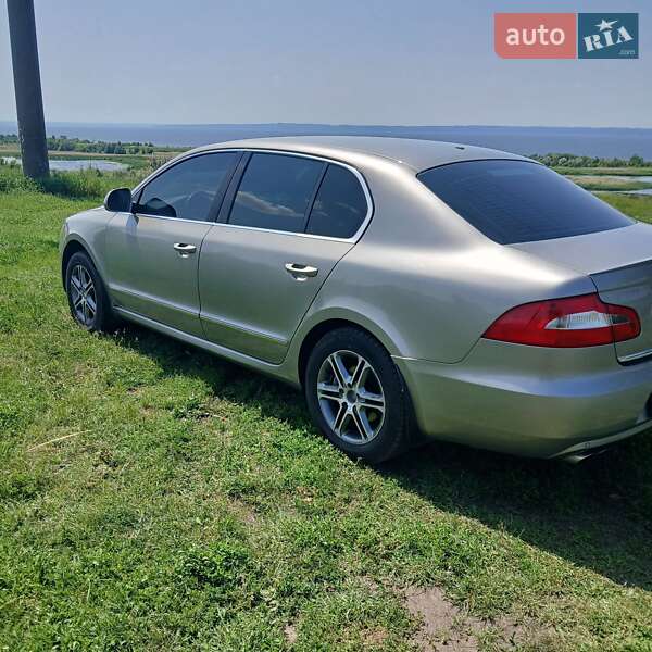 Лифтбек Skoda Superb 2013 в Переяславе